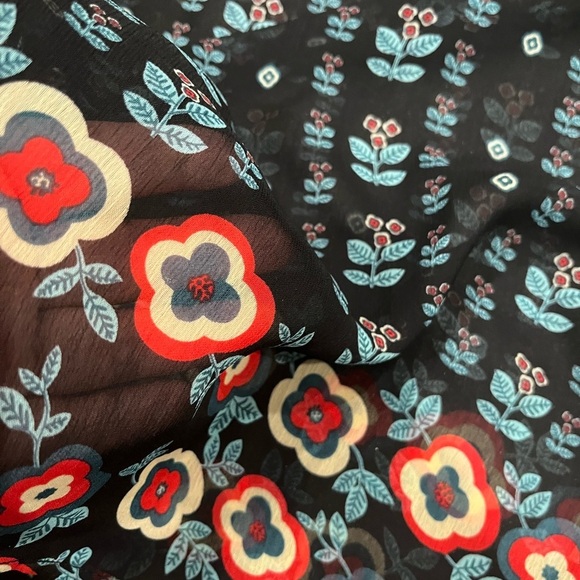 ❤️2/$30❤️[M]Buffalo David Bitton Floral Sheer Chiffon LS Blouse NWOT - Picture 8 of 9